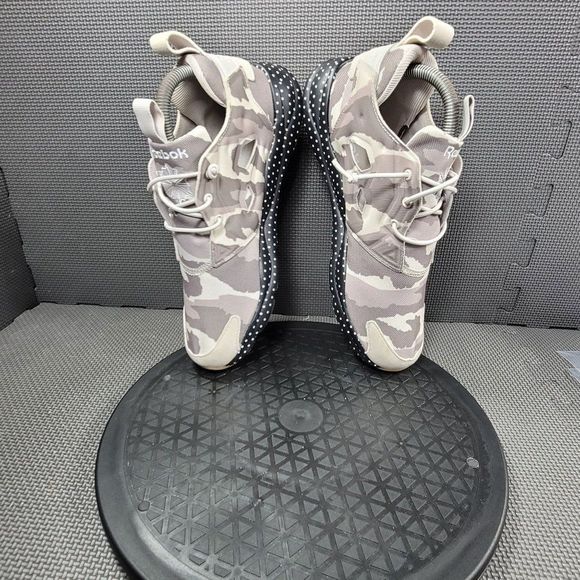 Womens Sz 9 Camo Sand Cliff Stone Reebok Furylite GM Athletic Shoes - Picture 5 of 8